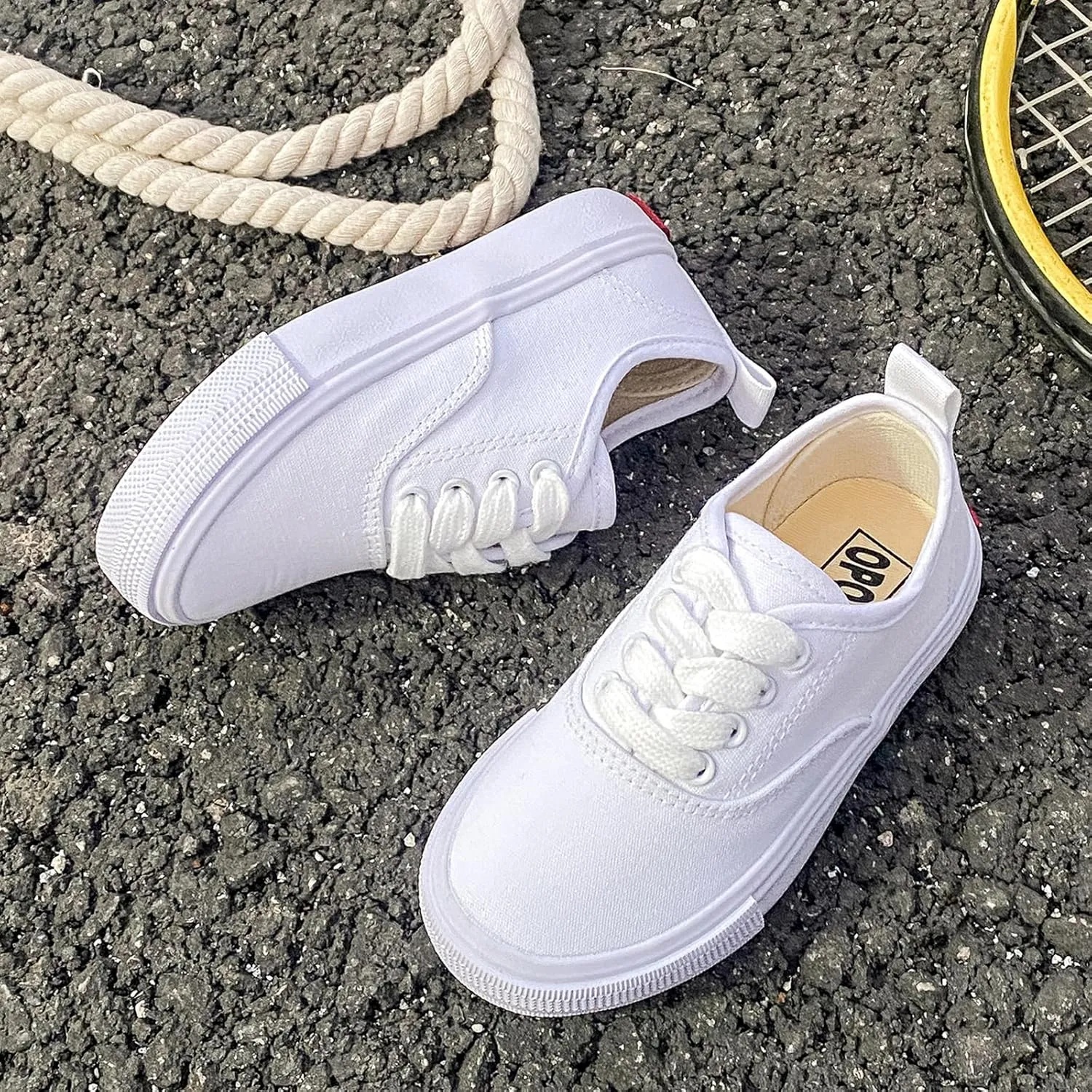 Boys and Girls Low Top Sports Shoes Lace up Canvas Children's Shoes Comfortable and Lightweight Skateboarding Shoes