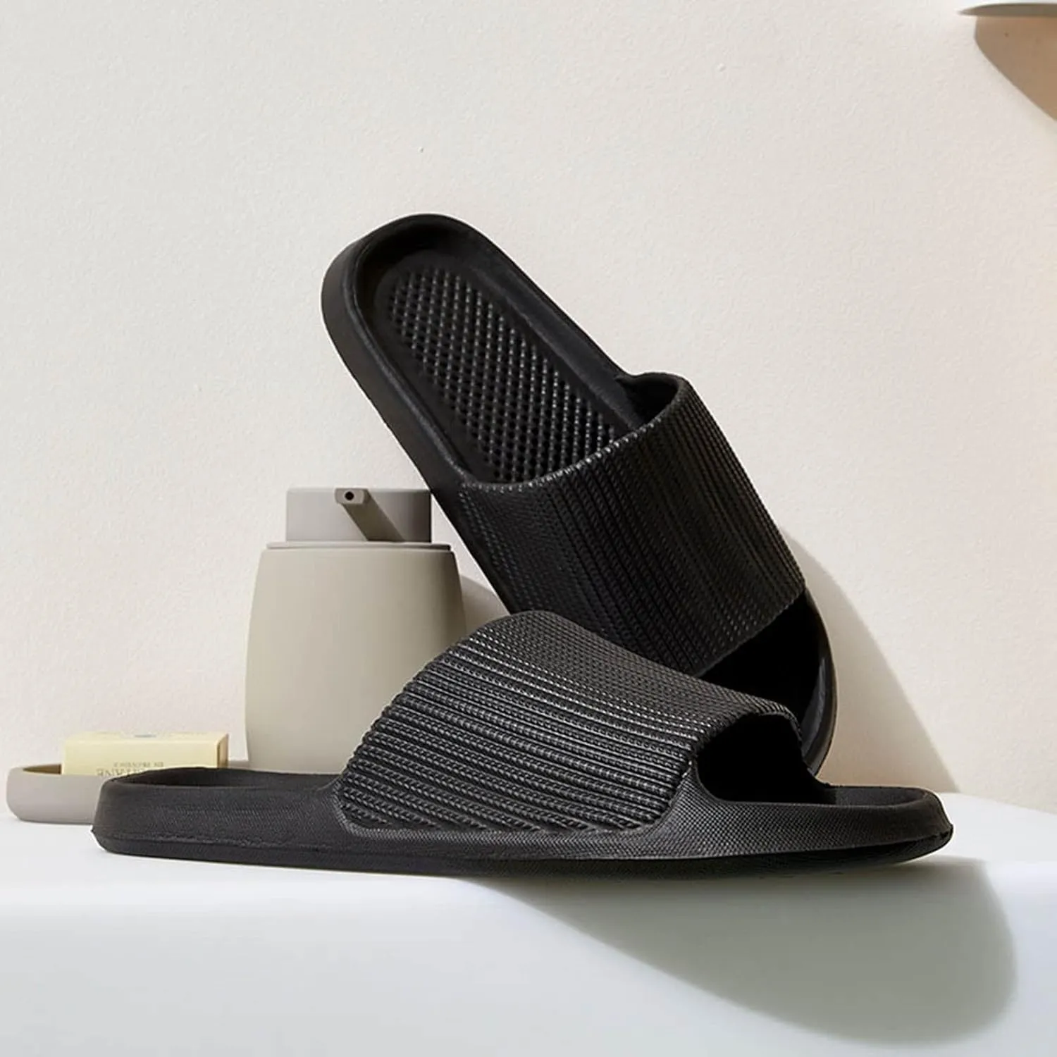 Cloud Slippers for Men Shower Shoes Women Mens Slippers Slides for Women Drainage Hole Living Room Lightweight