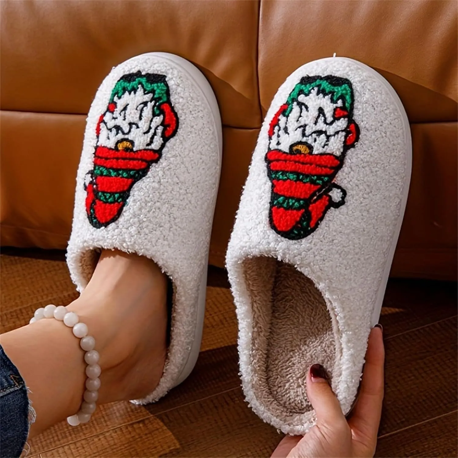 Cute Print Fuzzy Slippers Slip On Soft Sole Flat Warm Plush Shoes Winter Cozy Christmas Shoes for Women Winter Home Slippers Slip-on Indoor Outdoor