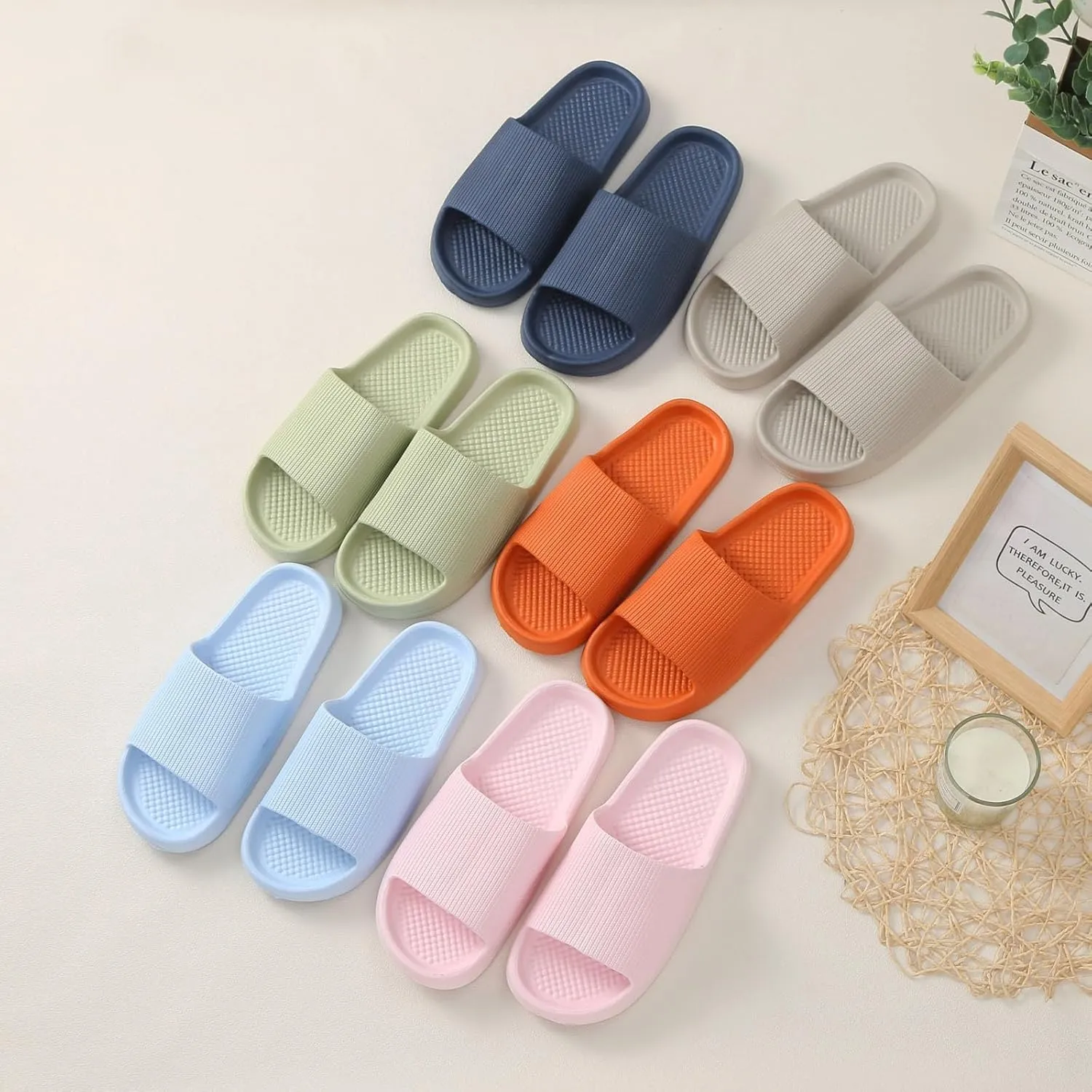 Men And Women Home Slippers Soft Flat Soled Non Slip Bathroom Sandals Memory Foam Pillow Slippers Beach Slides