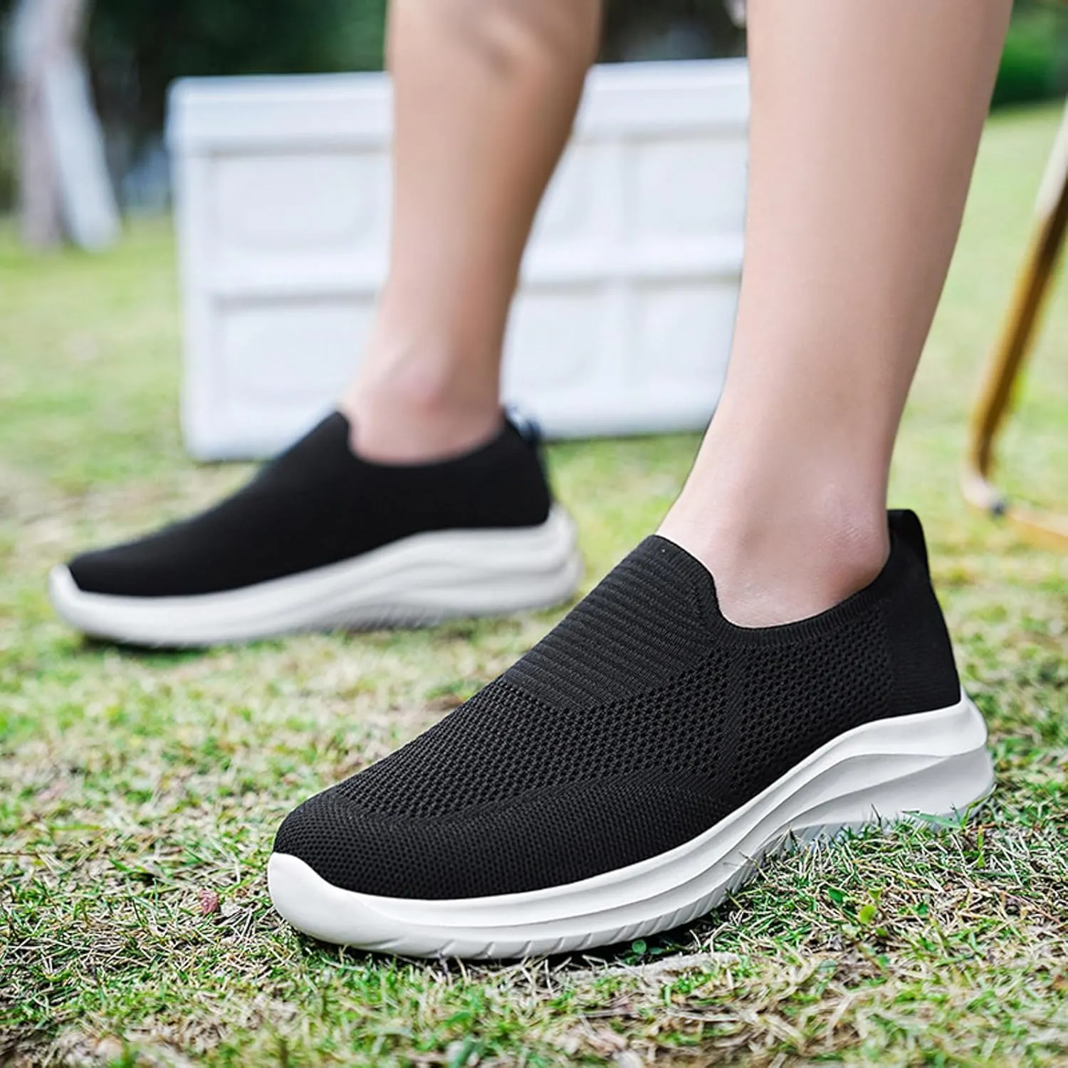Men Sports Shoes Fashionable New Pattern Simple and Pure Color Mesh Breathable Comfortable Flat Bottomed Sneaker Men 13 Men's