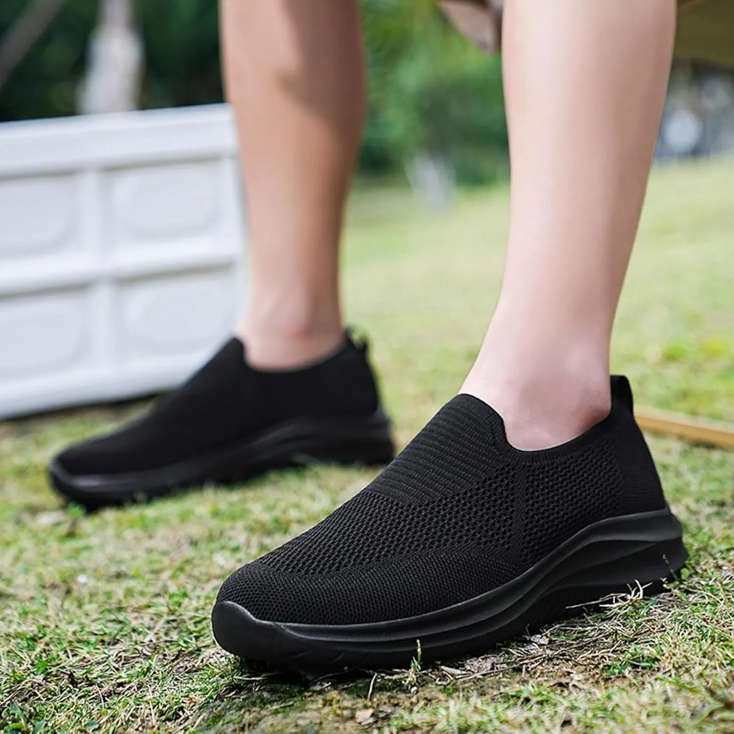 Men Sports Shoes Fashionable New Pattern Simple and Pure Color Mesh Breathable Comfortable Flat Bottomed Sneaker Men 13 Men's