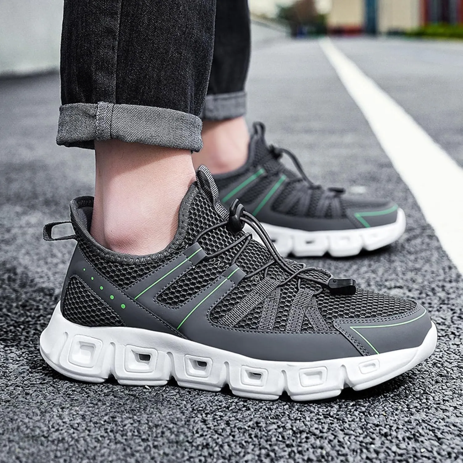 Men Sports Shoes Fashionable New Pattern Simple Pure Color Mesh Breathable Flat Bottom Elastic Air 1 '07 Mens Sneaker Men Sho