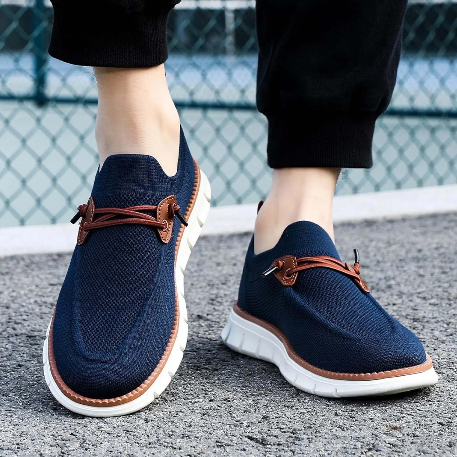 Men Sports Shoes Fashionable New Pattern Solid Color Simple Mesh Breathable Lightweight Men's Athletic Sneaker Shoes for Men