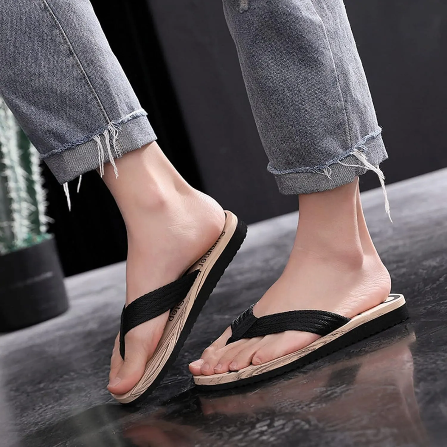 Mens Flip Flops Water Sandals Men Men's Sandals Men's Comfortable Outdoor Beach Shoes Summer Outdoors
