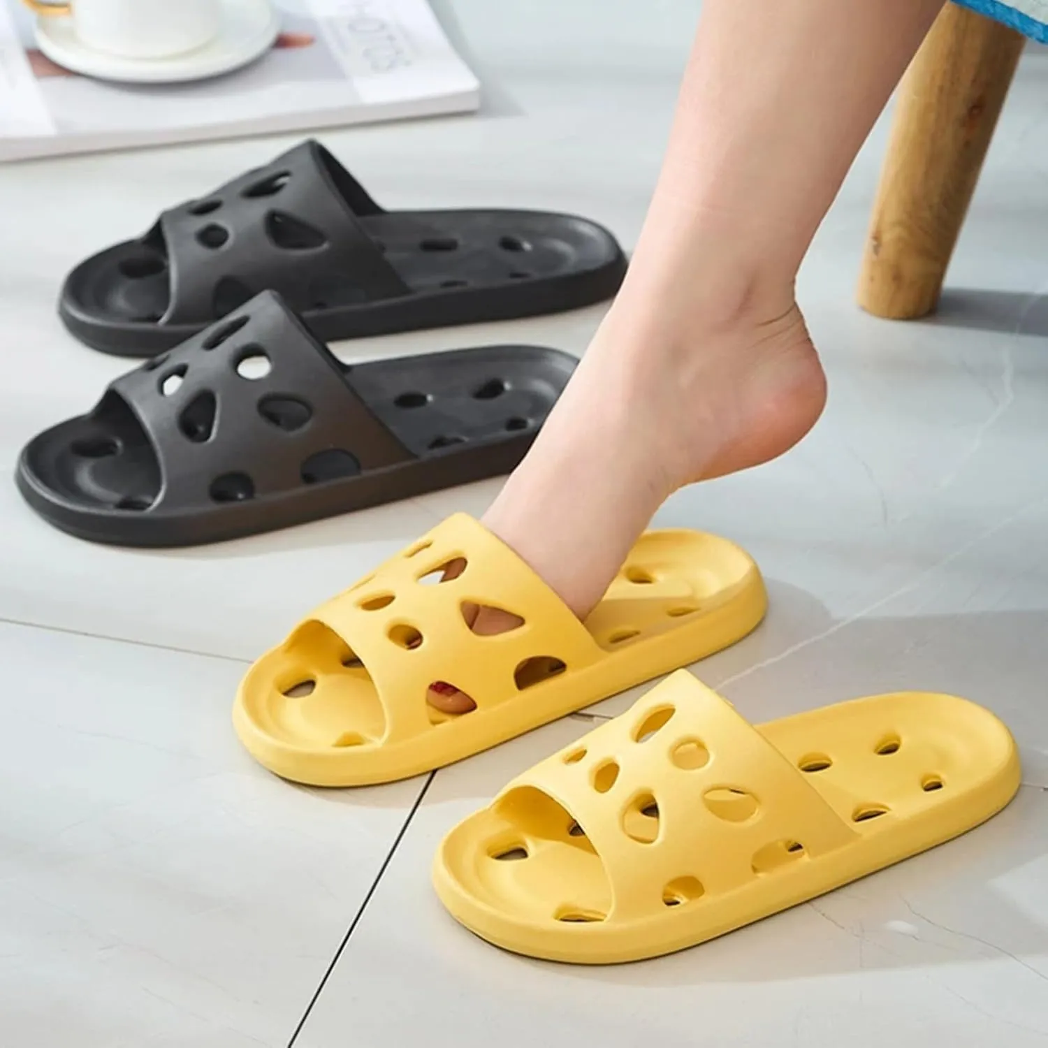 Shower Sandals Non-Slip House Slippers Indoor Outdoor Shower Sandals House Shoes with Low Arch Support