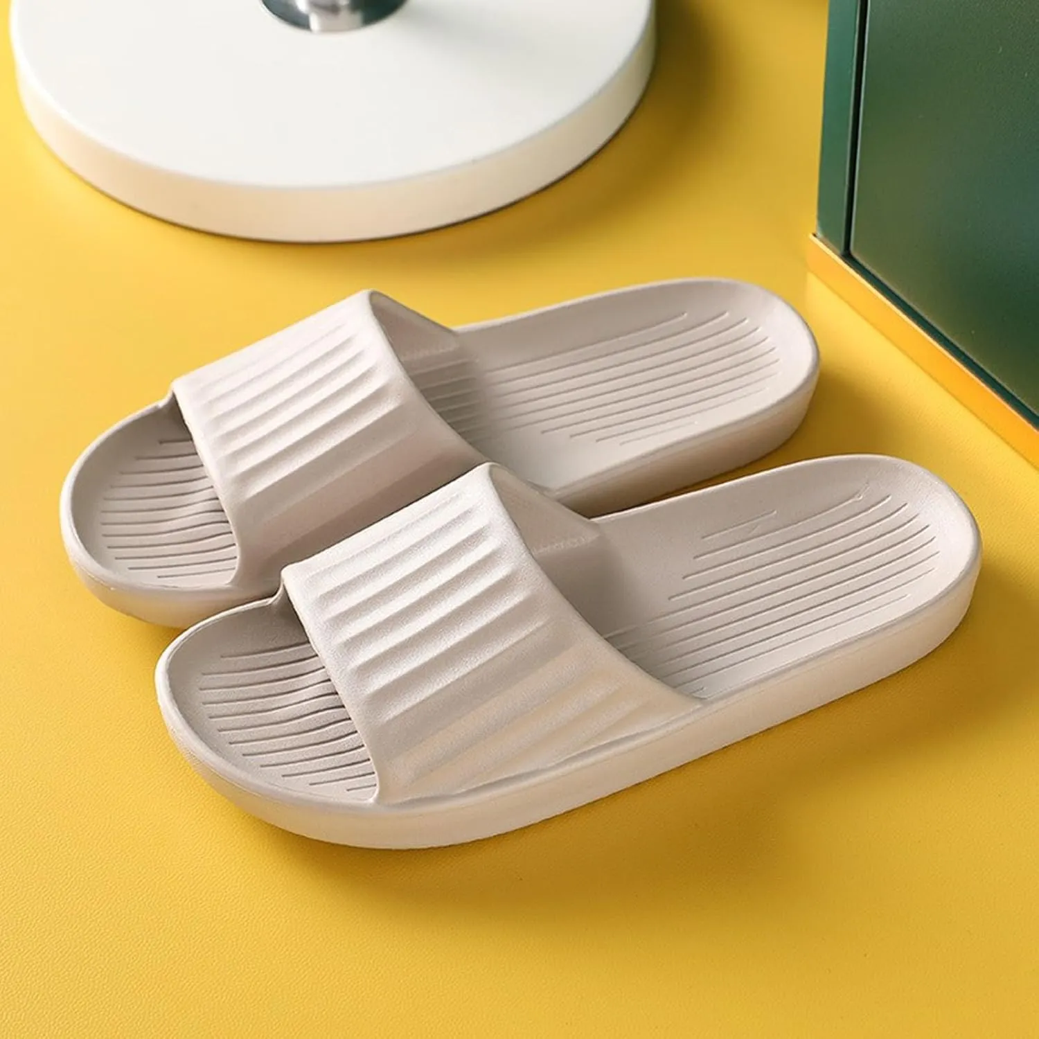 Slipper for Men and Women Indoor Plus Size Slides Bathroom Sandals Pumpkin Slippers for Women Womens Slippers Thong