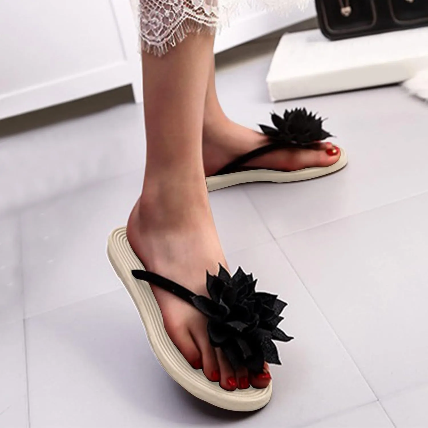 Womens Slip On Flip Flops Flower Strappy Summer Flat Thong Sandals Comfortable Open Toe Espadrilles Beach Sandals